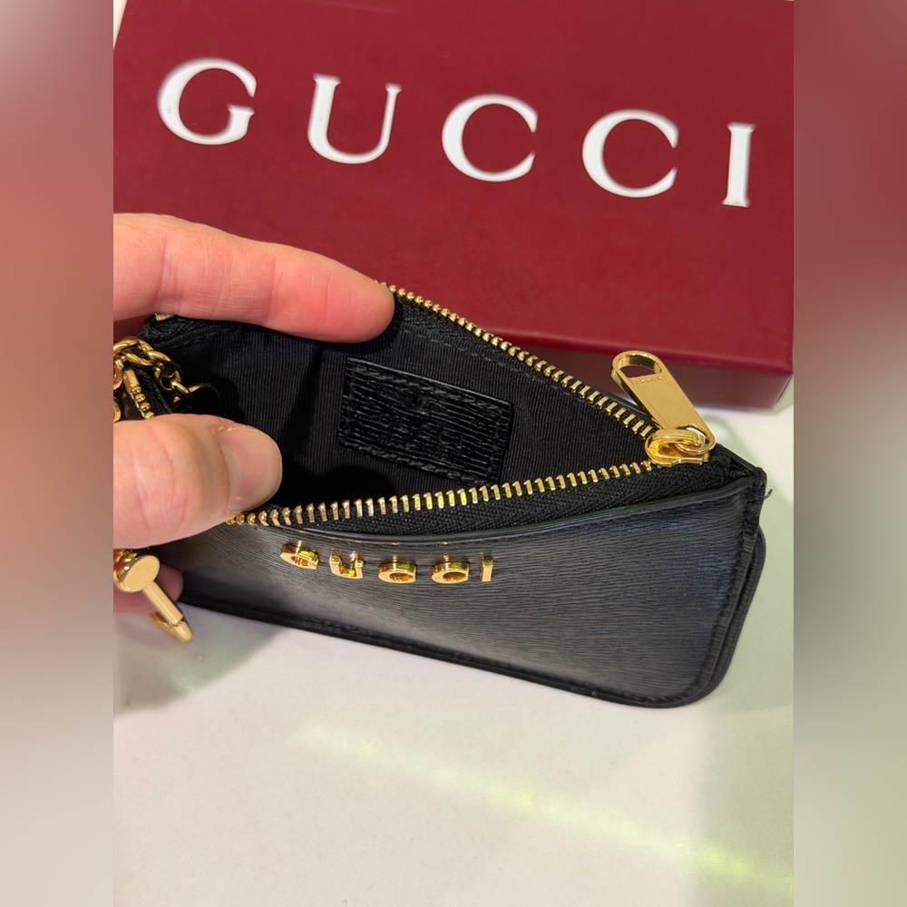 GUCCI Zip key case with script - Picture 9 of 15